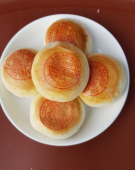 Bánh Pía Đậu Xanh Sầu Riêng Trứng